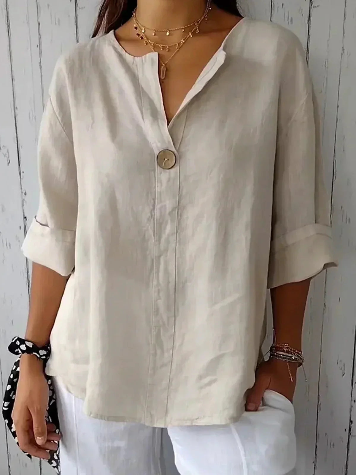 Luna - Casual V-Neck Blouse